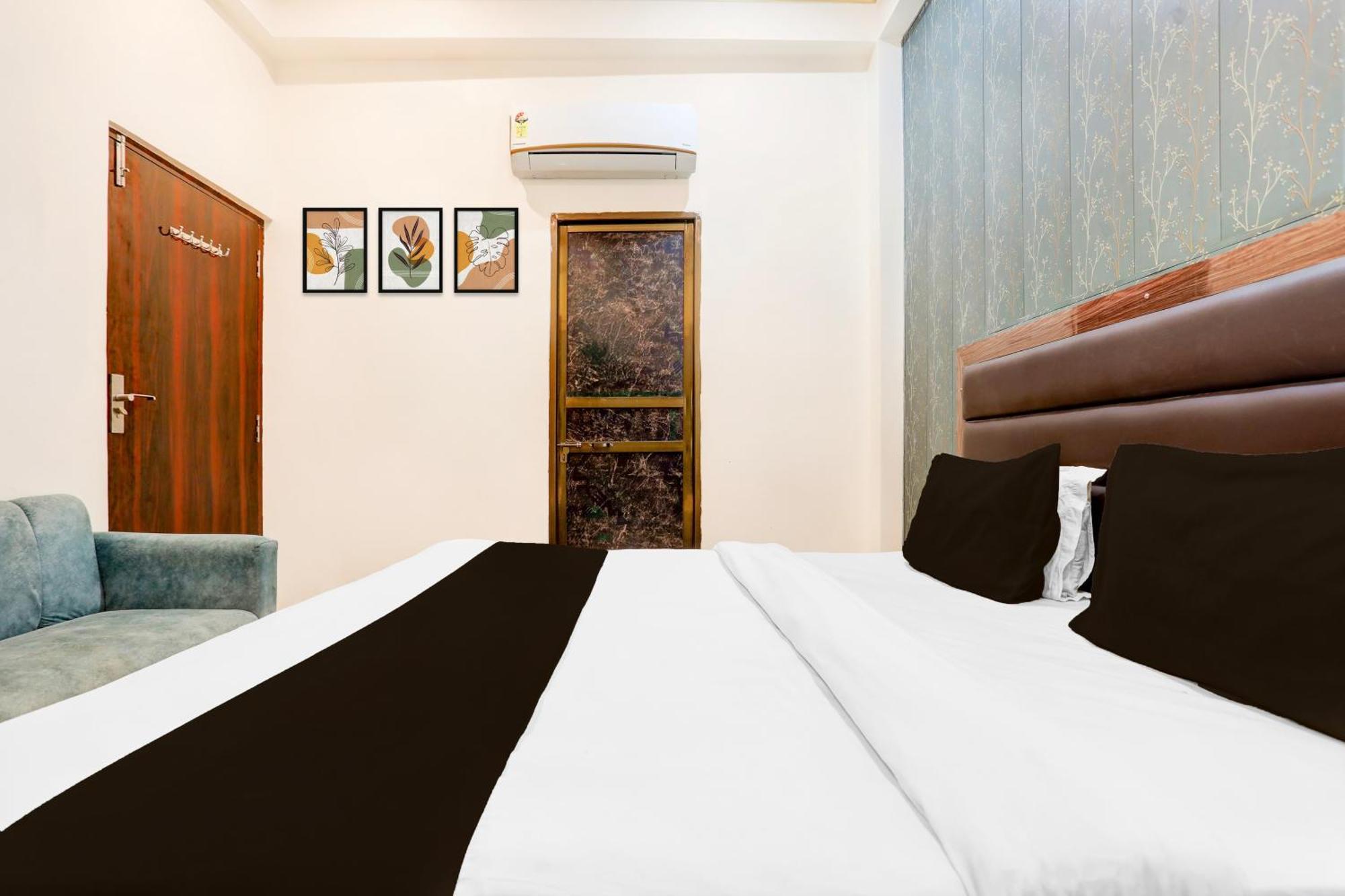 Super Hotel O Sankat Mochan Gandhi Nagar Kakarmatha Exterior photo