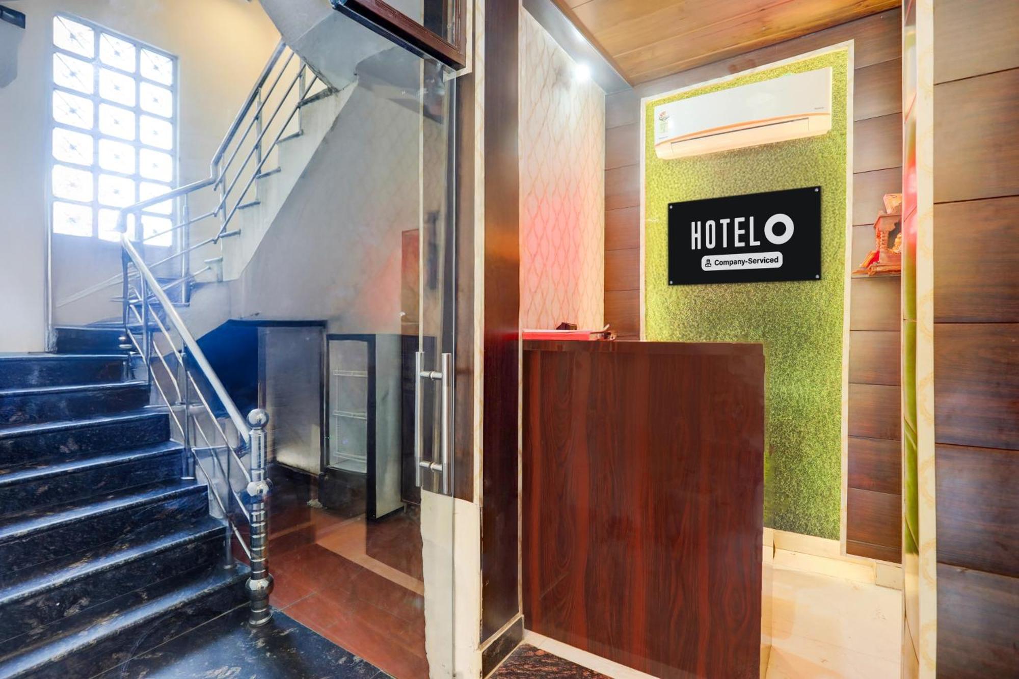 Super Hotel O Sankat Mochan Gandhi Nagar Kakarmatha Exterior photo